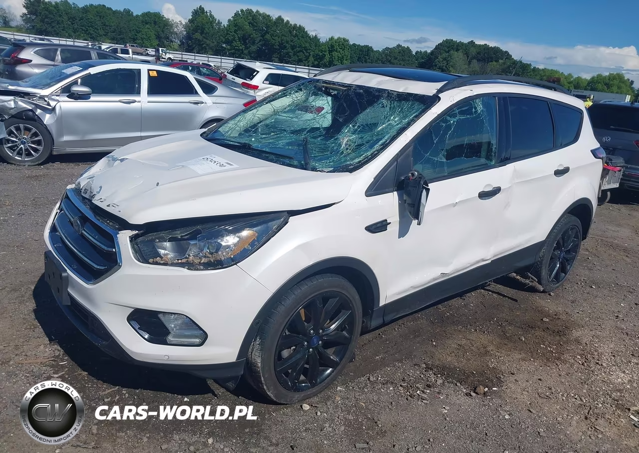 2018 Ford Escape Titanium VIN:1FMCU9J90JUB89533 - 17