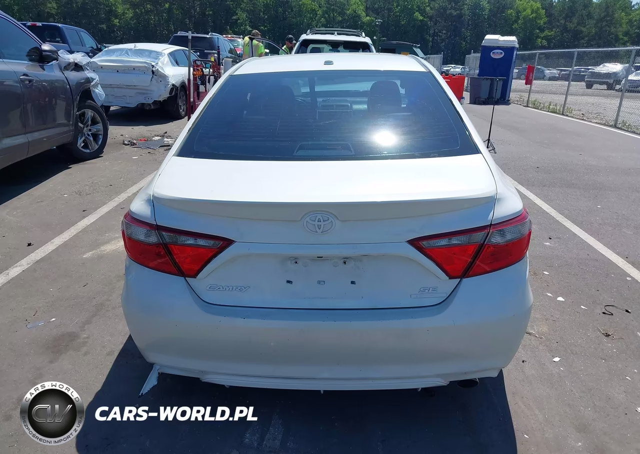 2016 Toyota Camry Se VIN:4T1BF1FK5GU164218 - 17