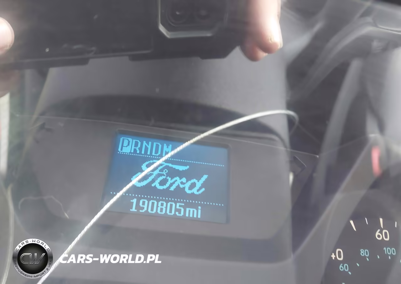 2019 Ford Transit-250 VIN:1FTYR2YM0KKA14015 - 15