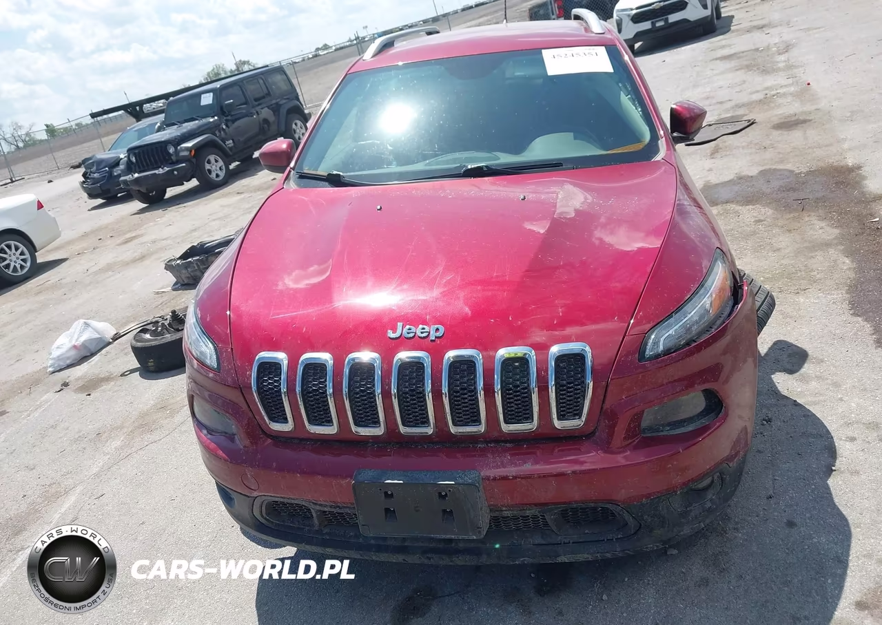 2015 Jeep Cherokee Latitude VIN:1C4PJMCB3FW660281 - 13