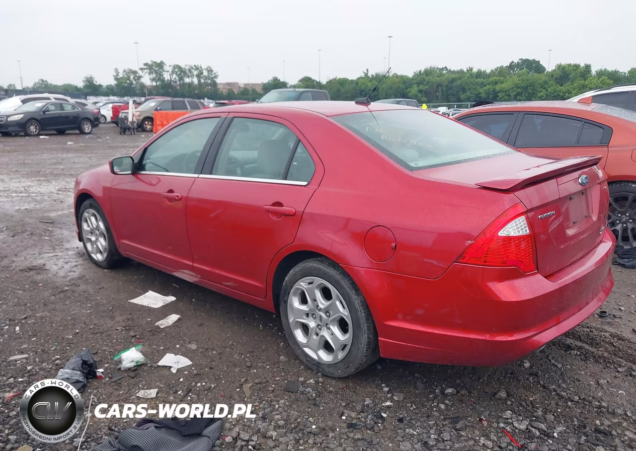 2010 Ford Fusion Se VIN:3FAHP0HG4AR292484 - 3