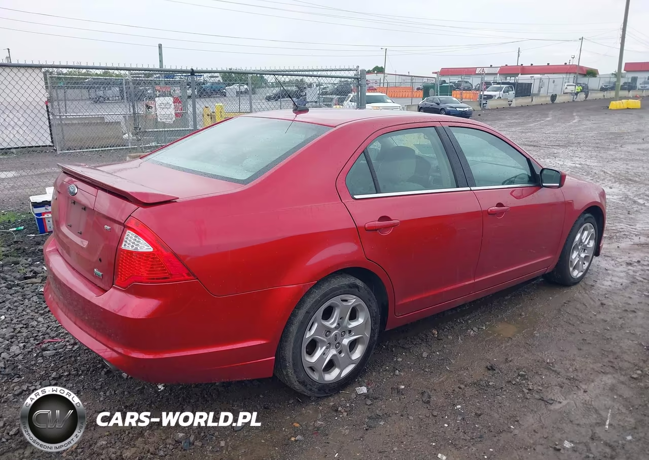 2010 Ford Fusion Se VIN:3FAHP0HG4AR292484 - 4