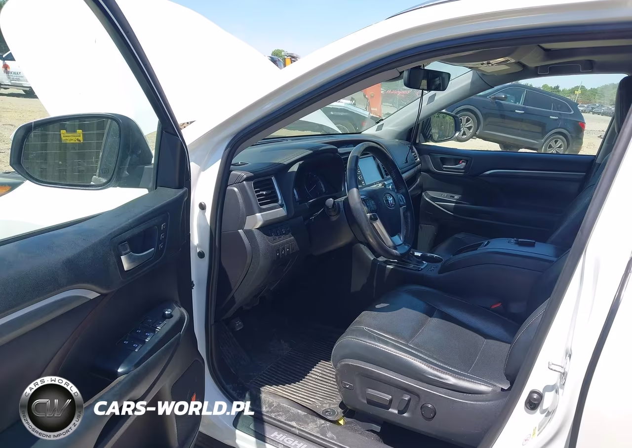 2019 Toyota Highlander Limited Platinum VIN:5TDDZRFH1KS958816 - 5