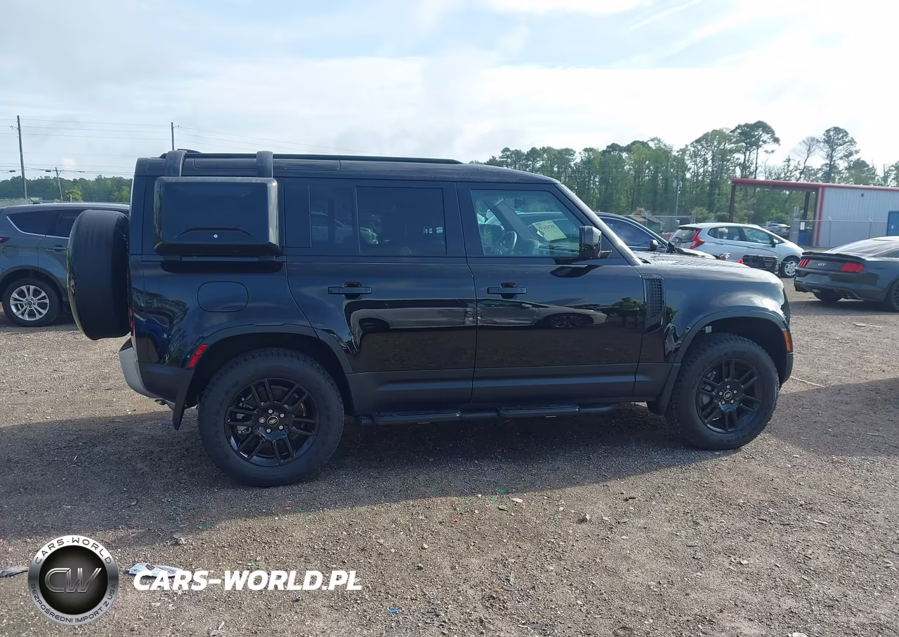 2025 Land Rover Defender 110 P300 VIN:SALEJ7EX9S2474658 - 13