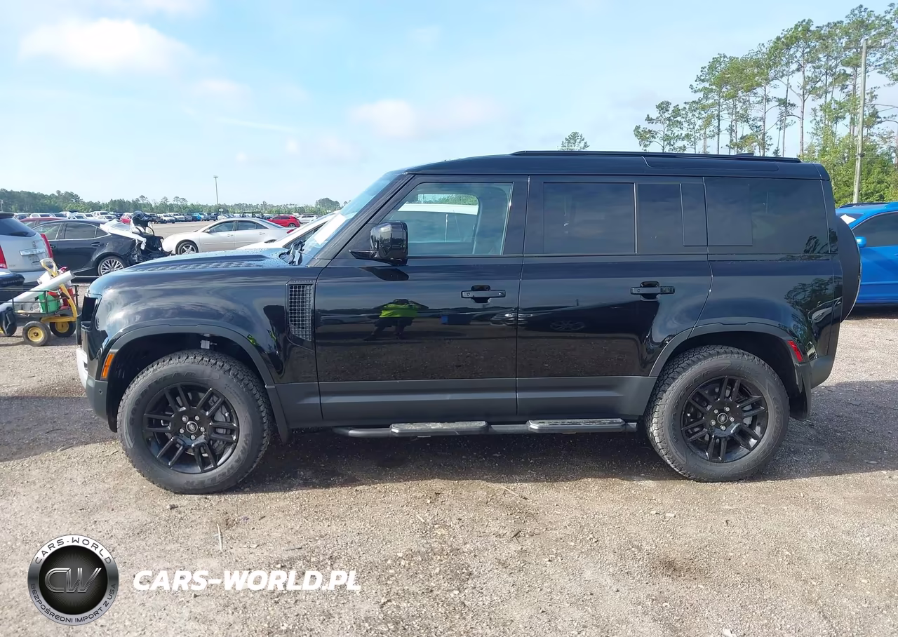 2025 Land Rover Defender 110 P300 VIN:SALEJ7EX9S2474658 - 14