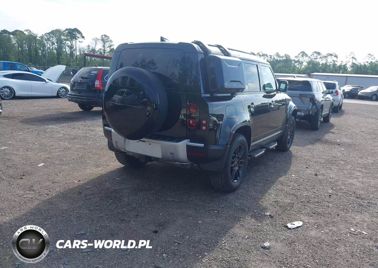 2025 Land Rover Defender 110 P300 VIN:SALEJ7EX9S2474658 - 4