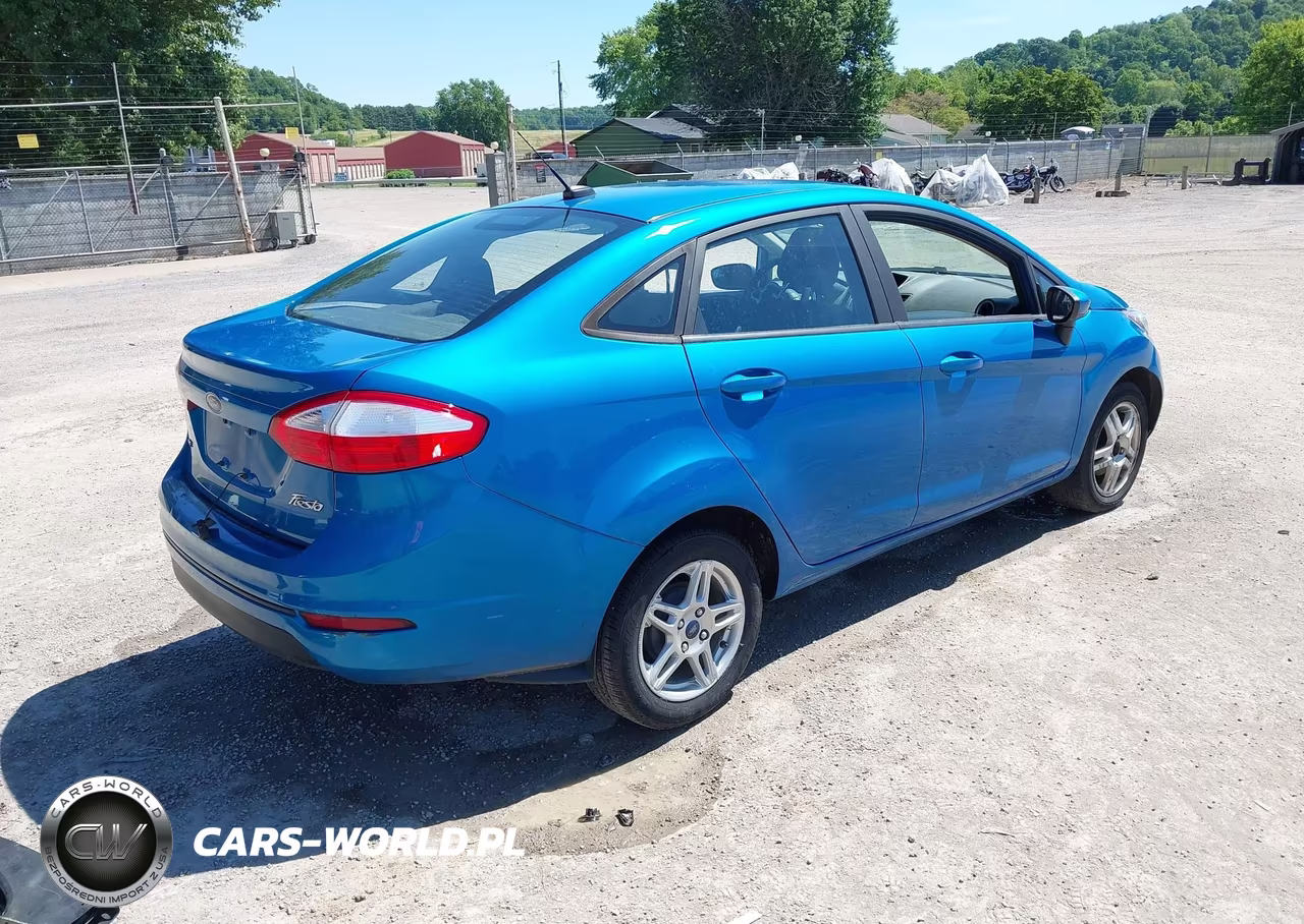 2017 Ford Fiesta Se VIN:3FADP4BJ1HM109558 - 4