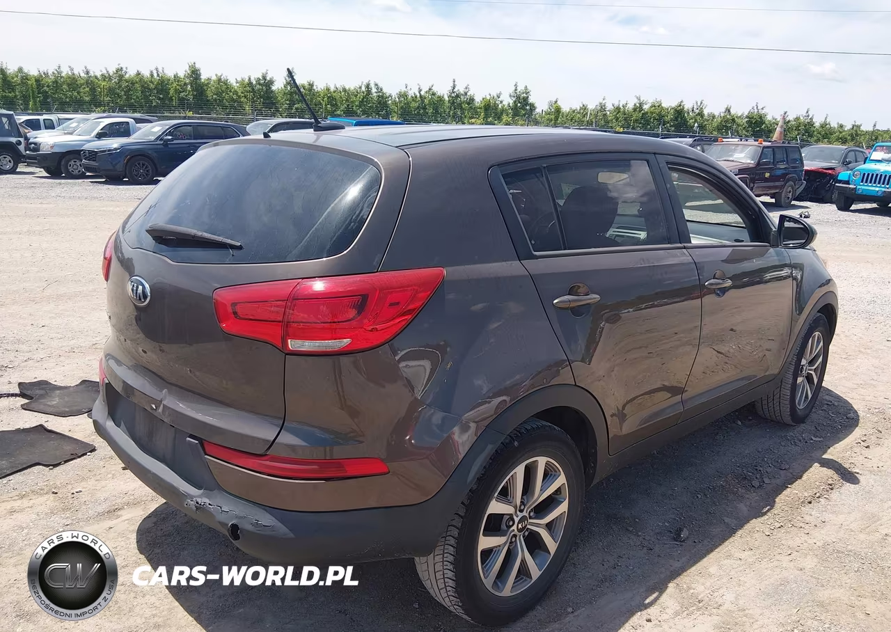 2015 Kia Sportage Lx VIN:KNDPB3AC2F7759915 - 4