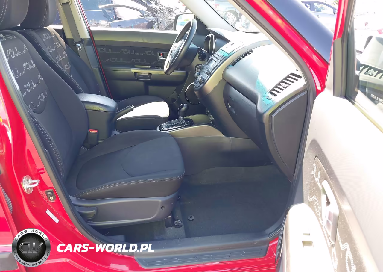2012 Kia Soul + VIN:KNDJT2A66C7438253 - 5