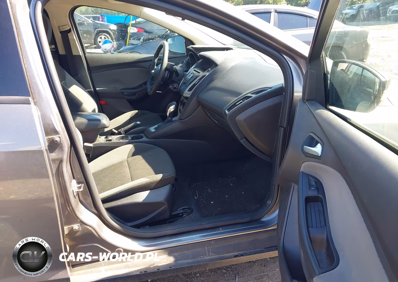 2013 Ford Focus Se VIN:1FADP3F22DL272373 - 5