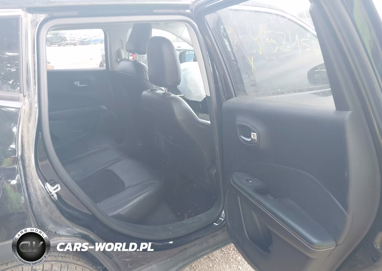 2018 Jeep Compass Latitude 4X4 VIN:3C4NJDBB3JT201629 - 8