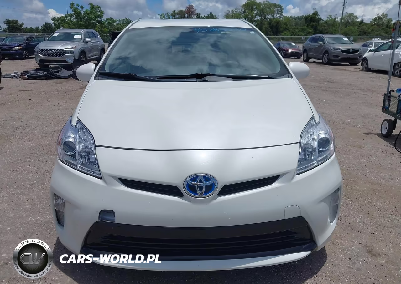 2014 Toyota Prius Three VIN:JTDKN3DUXE1754646 - 12