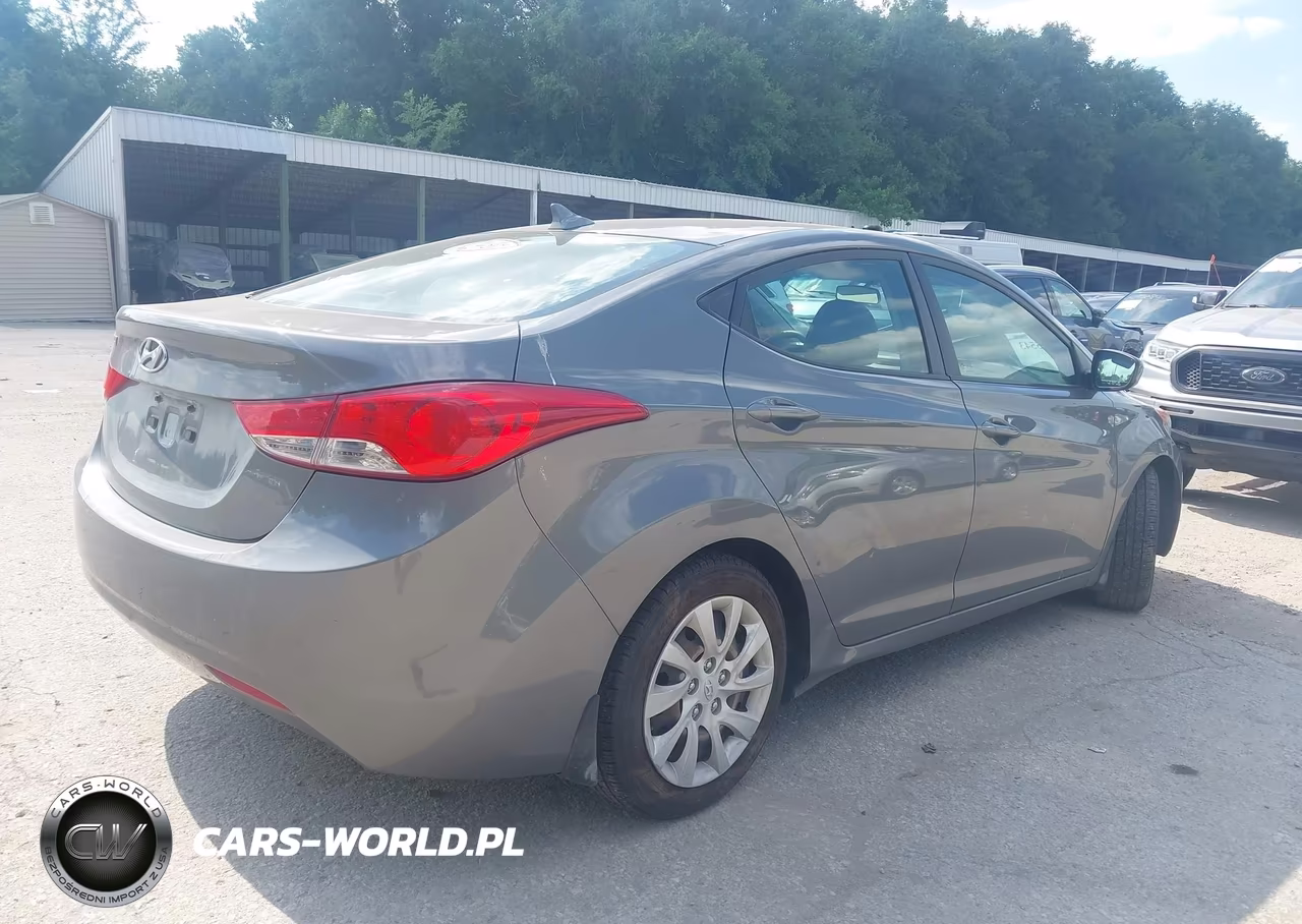 2013 Hyundai Elantra Gls VIN:5NPDH4AE9DH167154 - 4