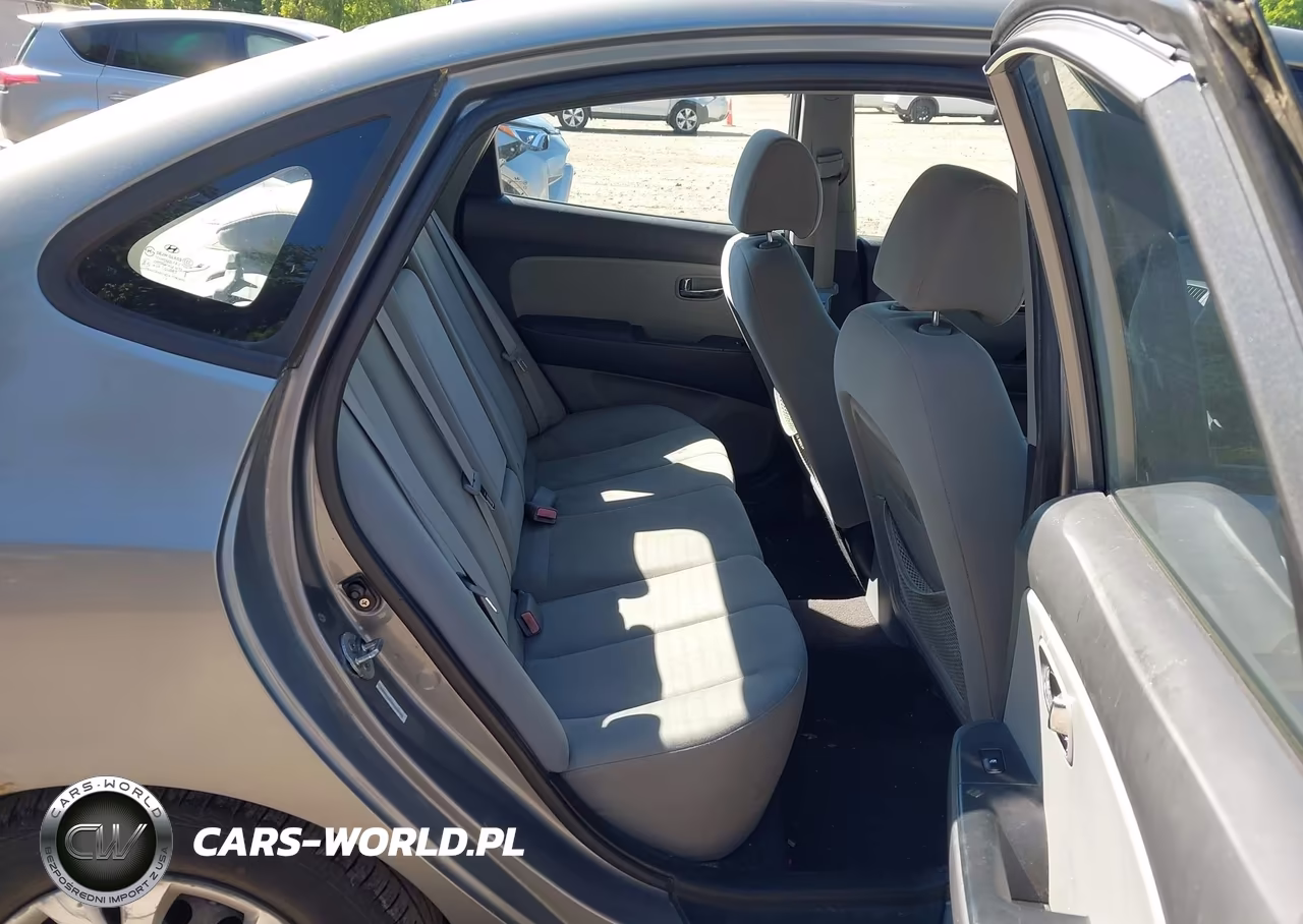 2010 Hyundai Elantra Gls VIN:KMHDU4AD1AU082163 - 8