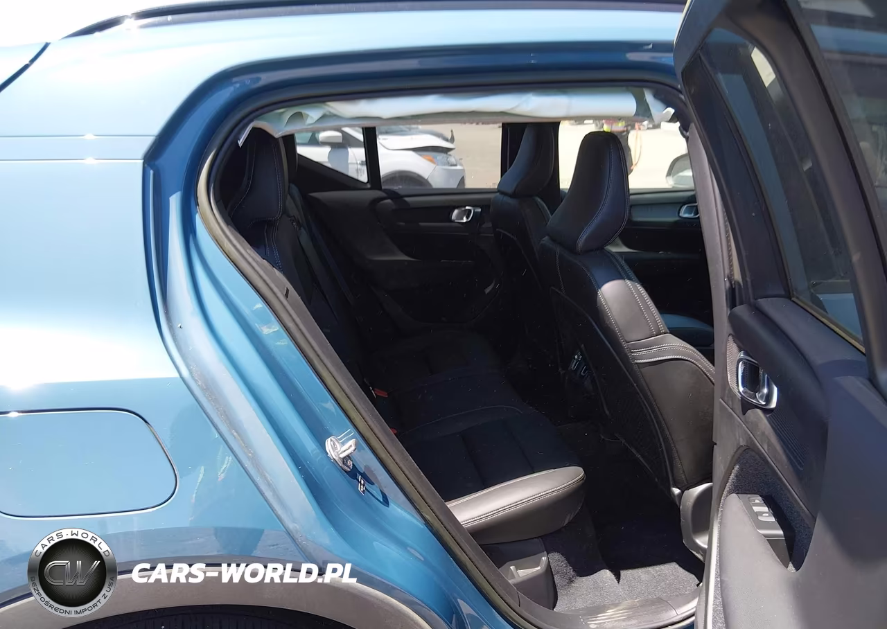2023 Volvo Xc40 B5 Plus Dark Theme VIN:YV4L12UW6P2989907 - 8