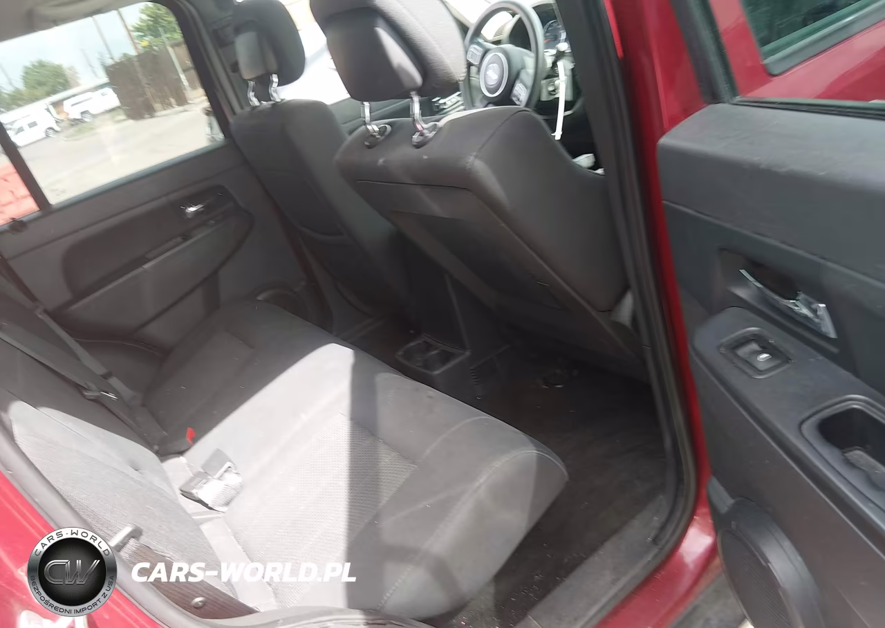 2011 Jeep Liberty Sport VIN:1J4PN2GK5BW530249 - 8
