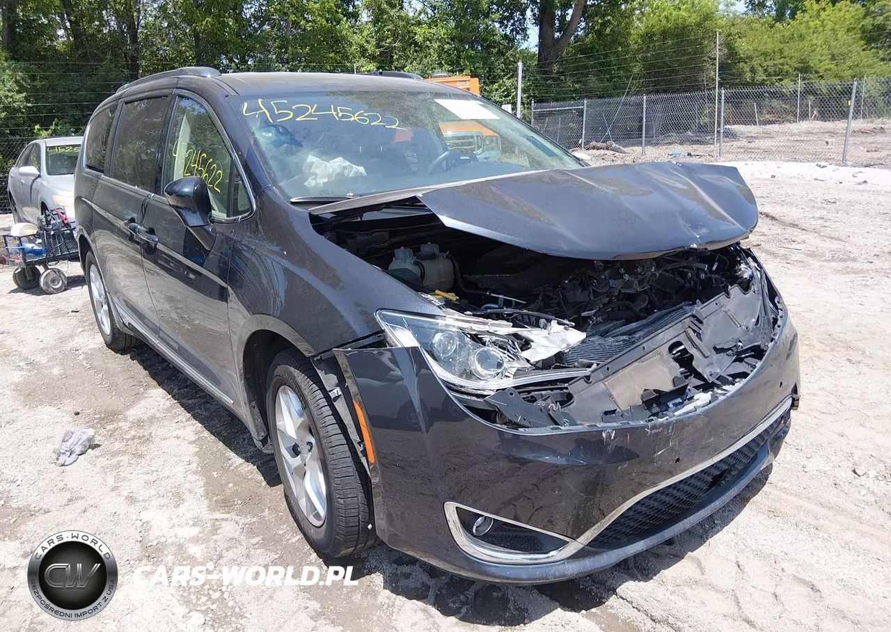 2020 Chrysler Pacifica Touring L Plus – zdjęcie 1 z 16