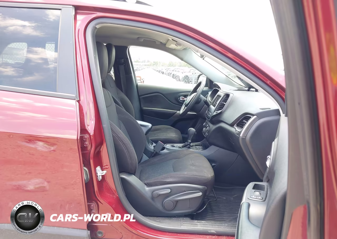 2020 Jeep Cherokee Latitude Fwd VIN:1C4PJLCB5LD541746 - 5