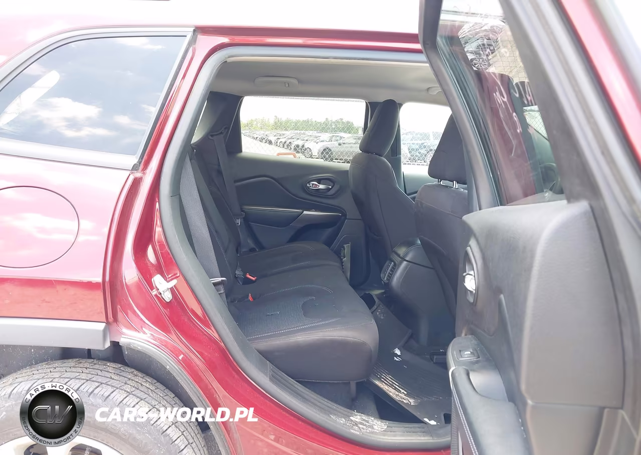 2020 Jeep Cherokee Latitude Fwd VIN:1C4PJLCB5LD541746 - 8