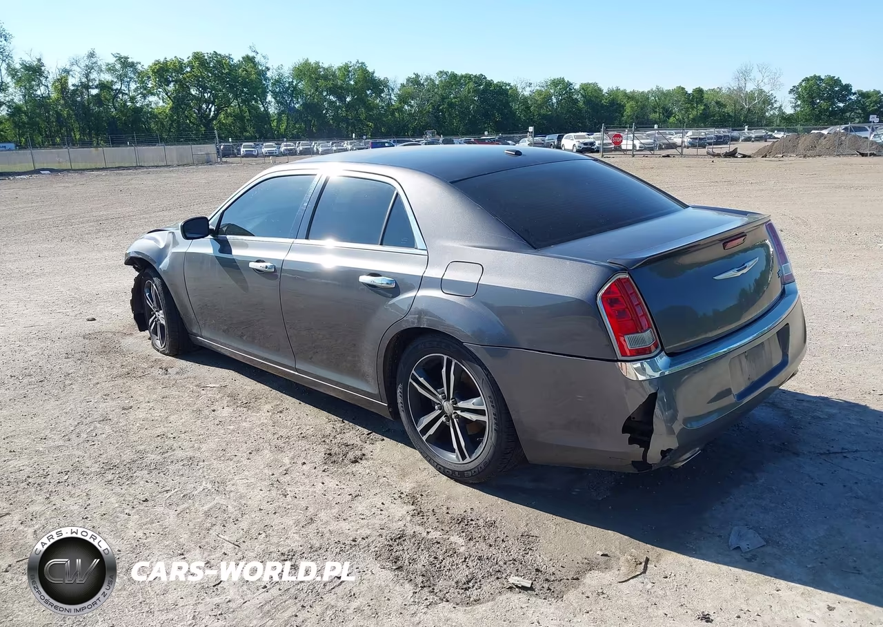 2013 Chrysler 300 Motown VIN:2C3CCAAGXDH589294 - 3