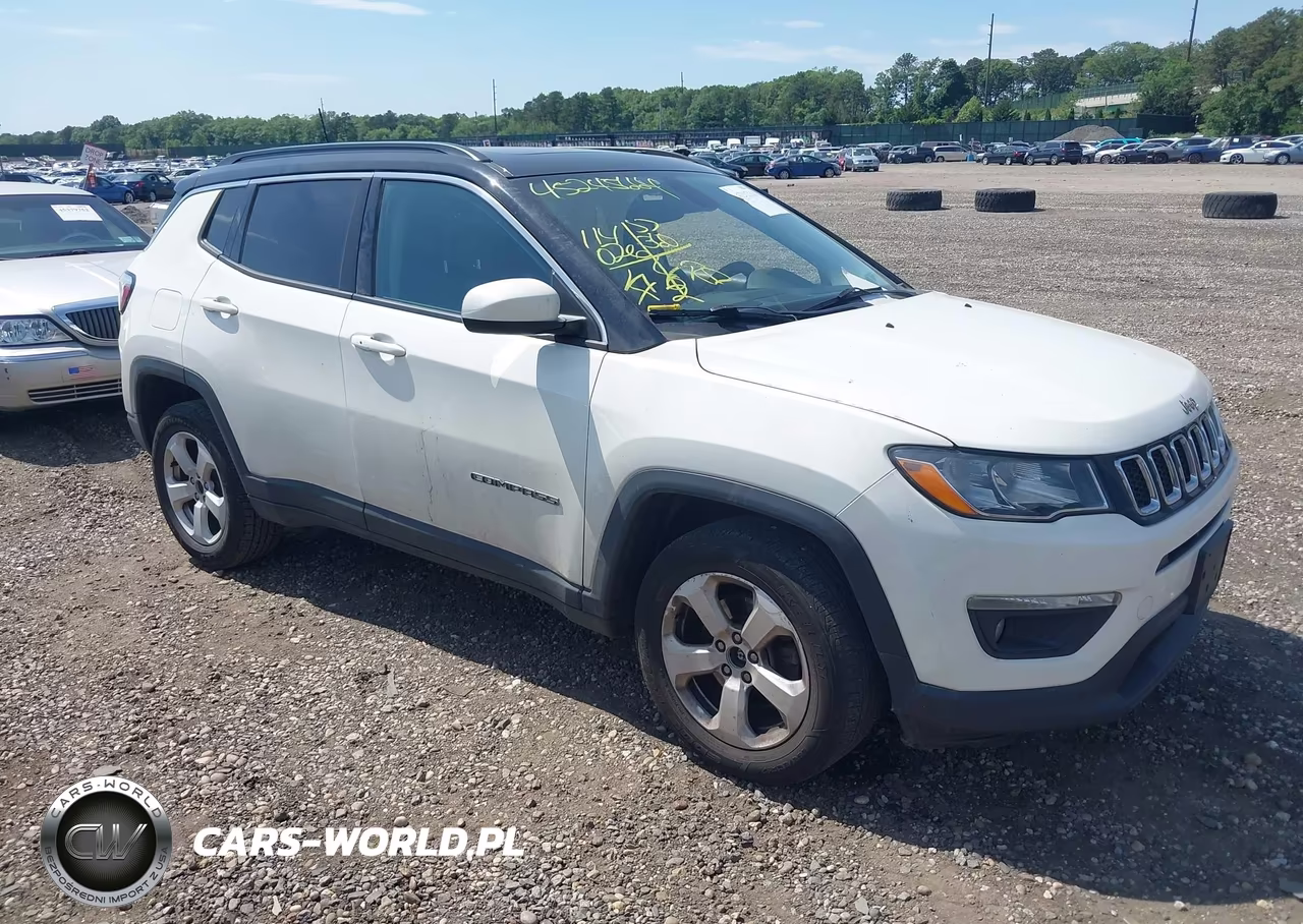 2019 Jeep Compass Latitude 4X4 – zdjęcie 1 z 17