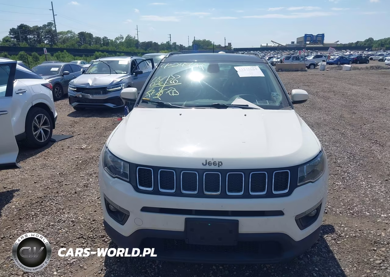 2019 Jeep Compass Latitude 4X4 VIN:3C4NJDBB9KT653456 - 12