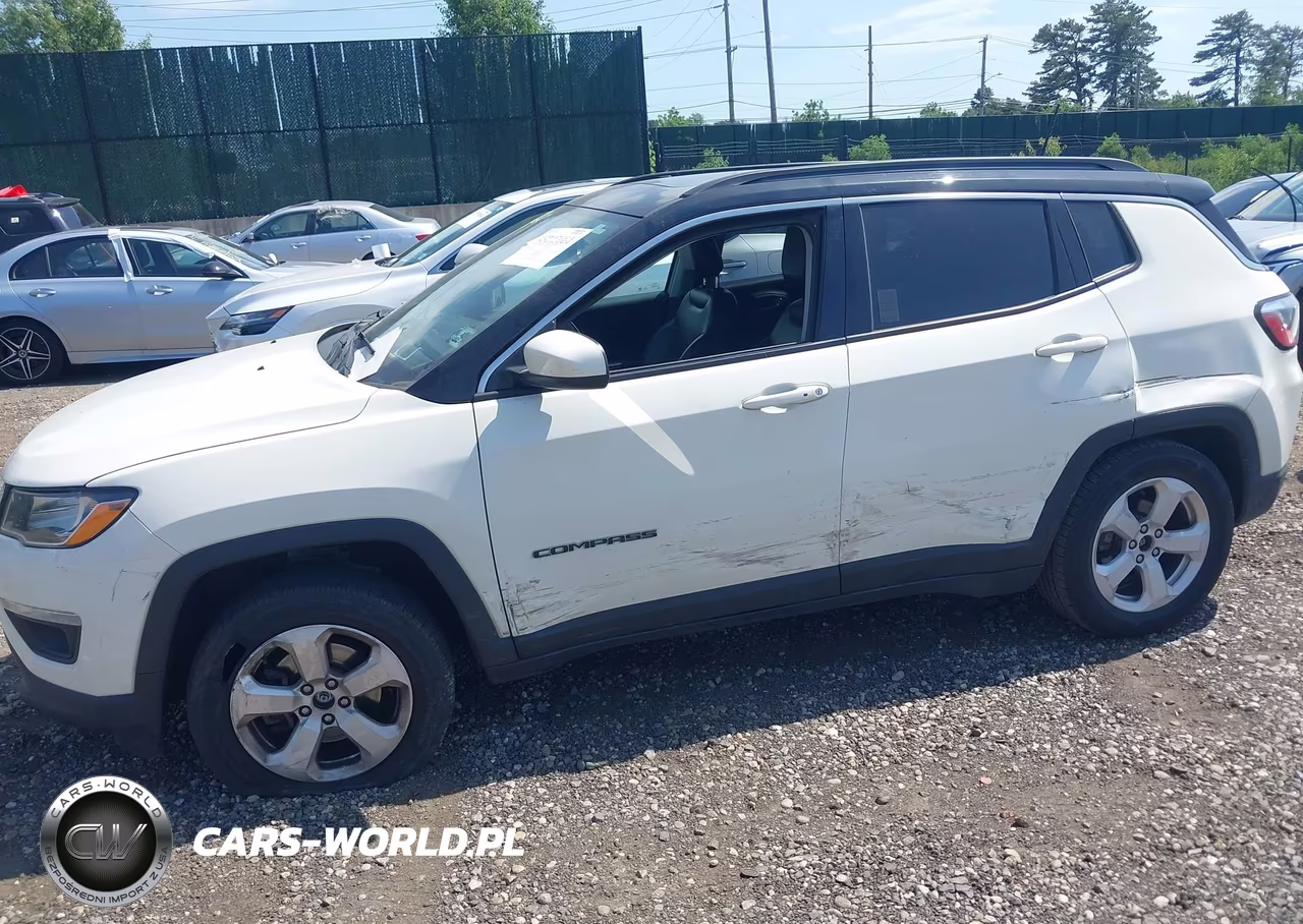 2019 Jeep Compass Latitude 4X4 VIN:3C4NJDBB9KT653456 - 14