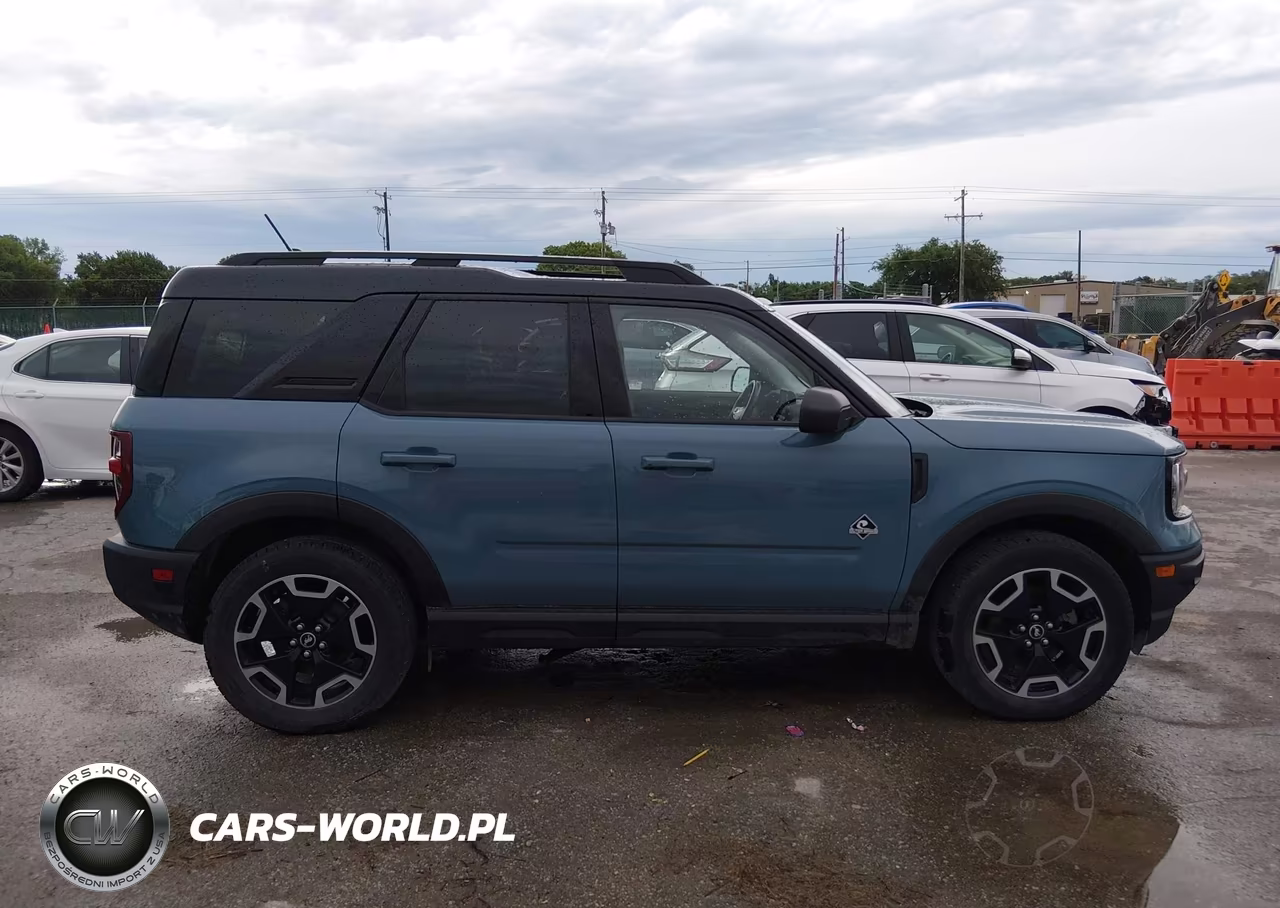 2021 Ford Bronco Sport Outer Banks VIN:3FMCR9C67MRA00568 - 13