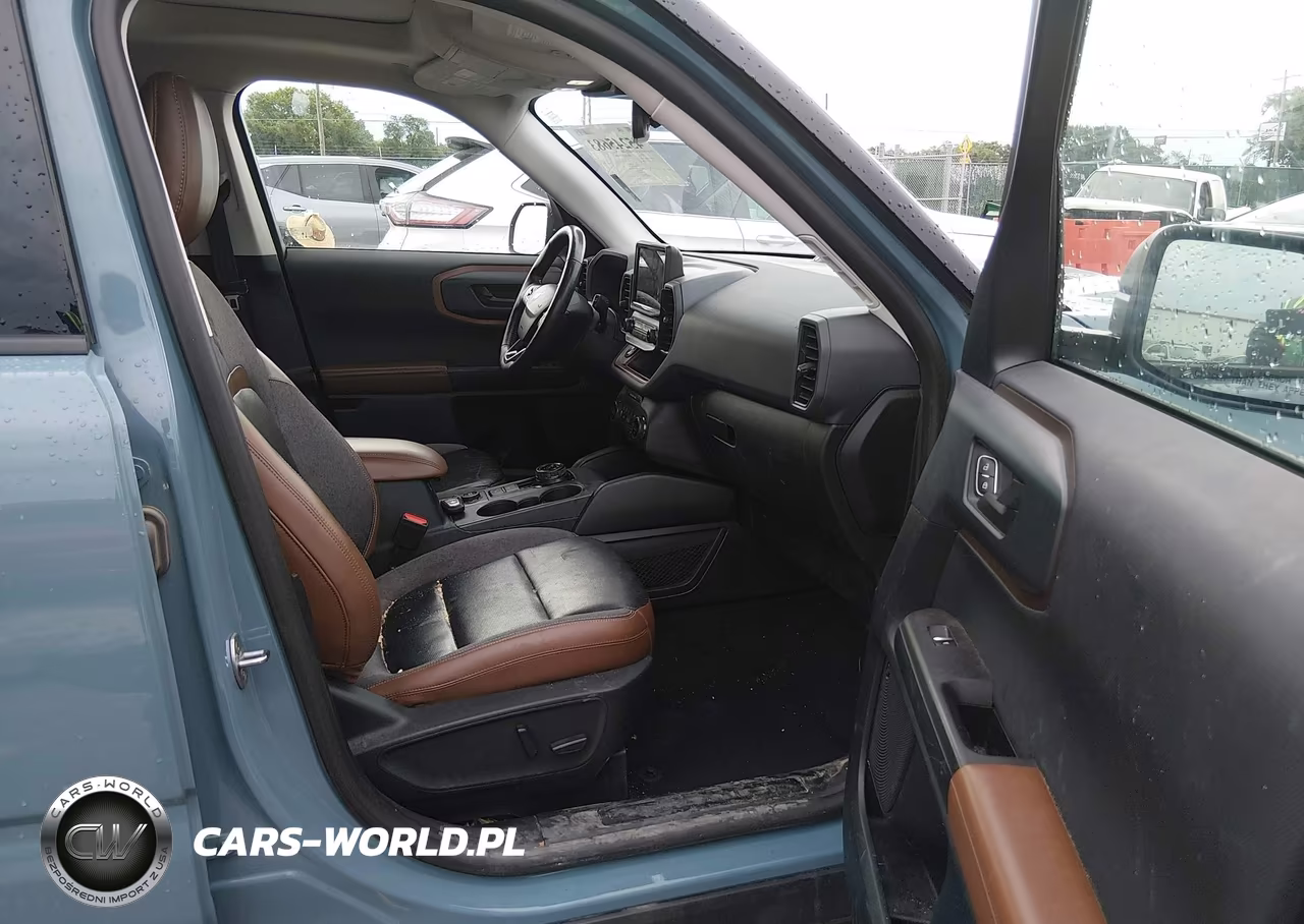 2021 Ford Bronco Sport Outer Banks VIN:3FMCR9C67MRA00568 - 5
