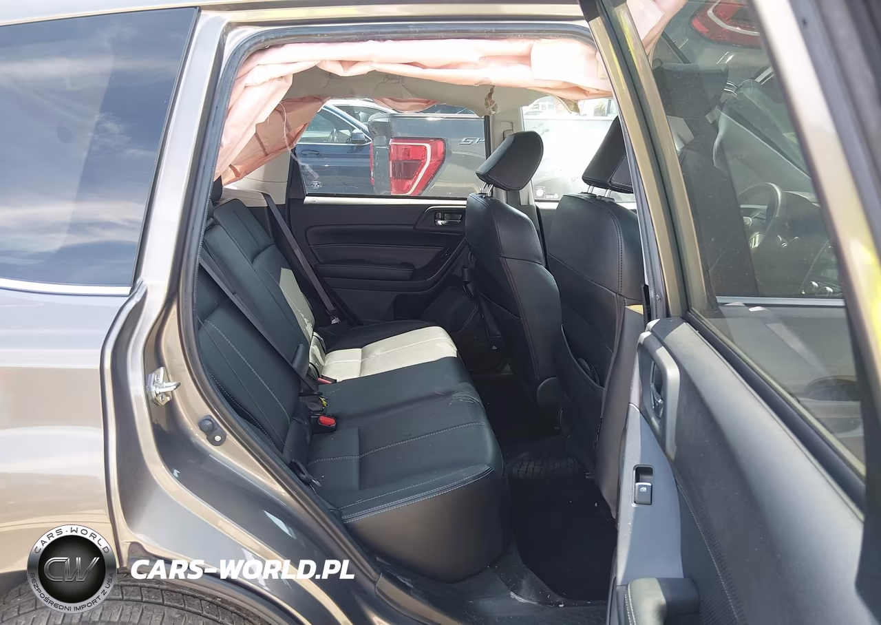2018 Subaru Forester 2.5I Touring VIN:JF2SJAWC3JH604272 - 8