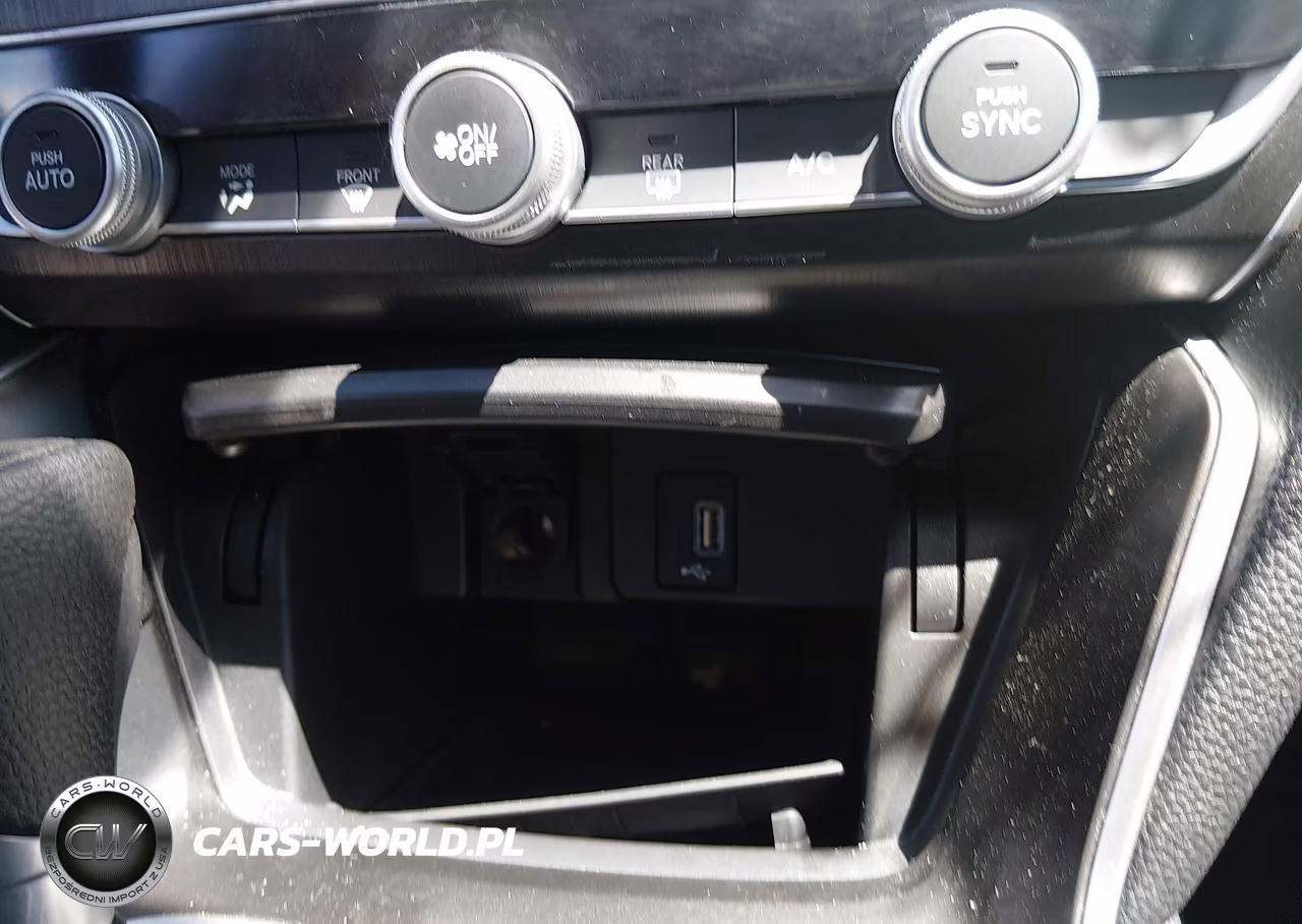 2019 Honda Accord Lx VIN:1HGCV1F12KA106016 - 18