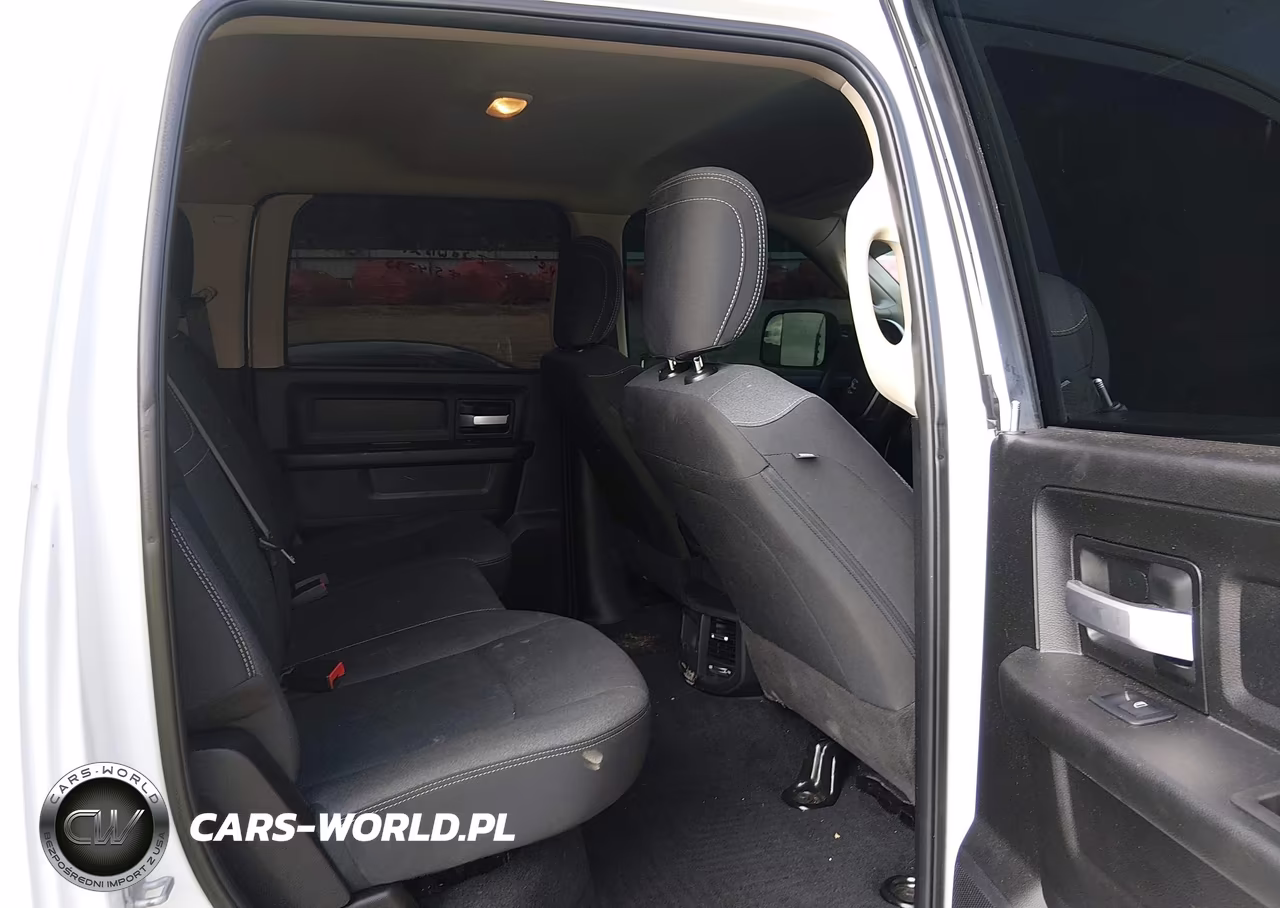 2019 Ram 2500 Tradesman 4X4 6'4 Box VIN:3C6UR5CL7KG514735 - 8