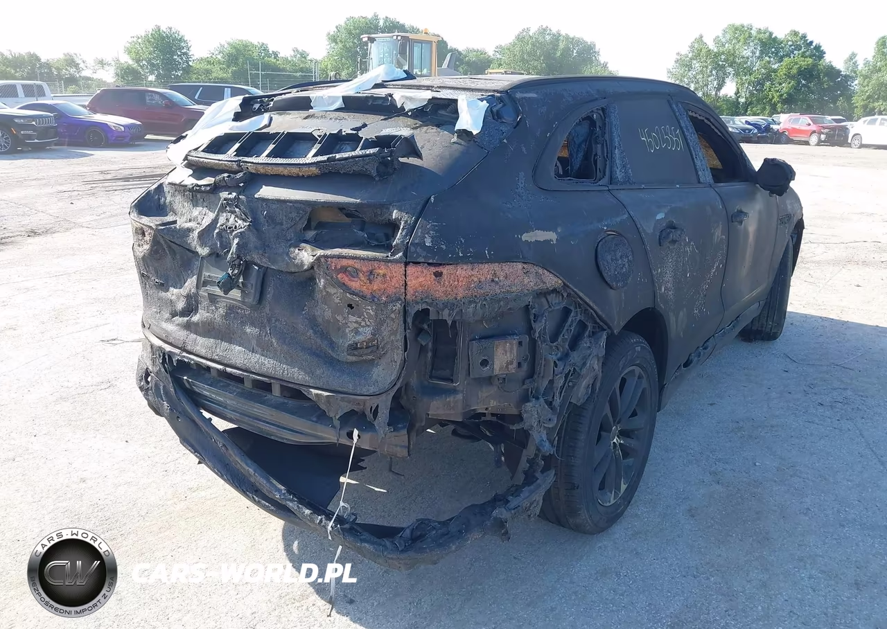 2018 Jaguar F-Pace 20D Premium VIN:SADCJ2FNXJA257790 - 4