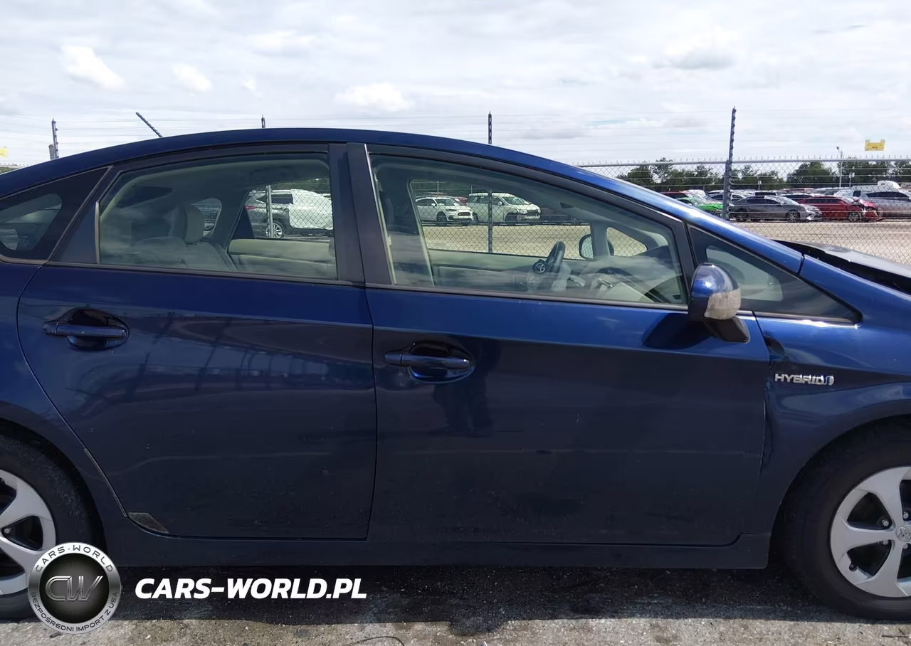 2012 Toyota Prius Three VIN:JTDKN3DU8C1547444 - 13