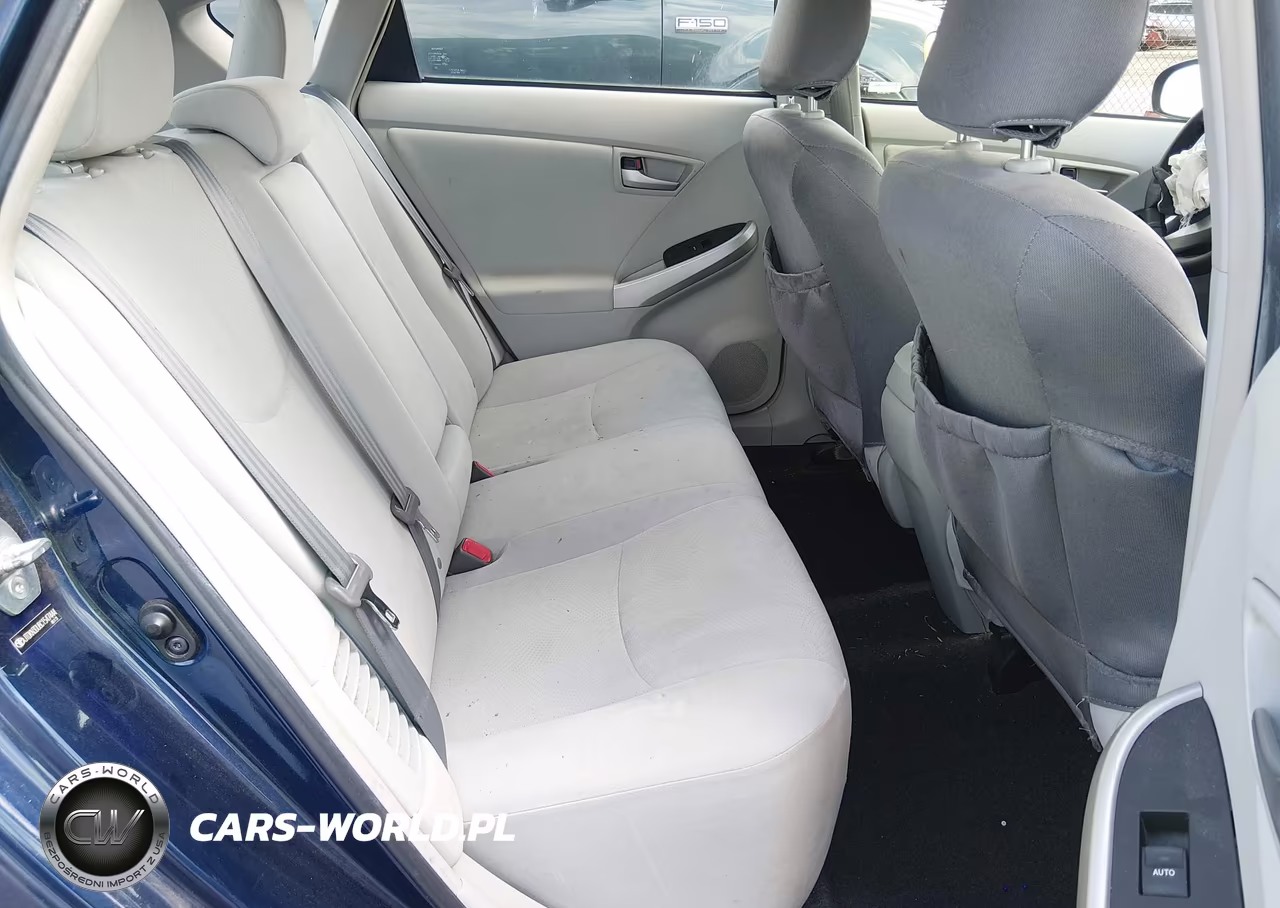 2012 Toyota Prius Three VIN:JTDKN3DU8C1547444 - 8