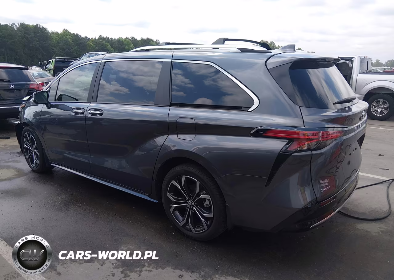 2025 Toyota Sienna Platinum VIN:5TDERKEC5SS239313 - 3