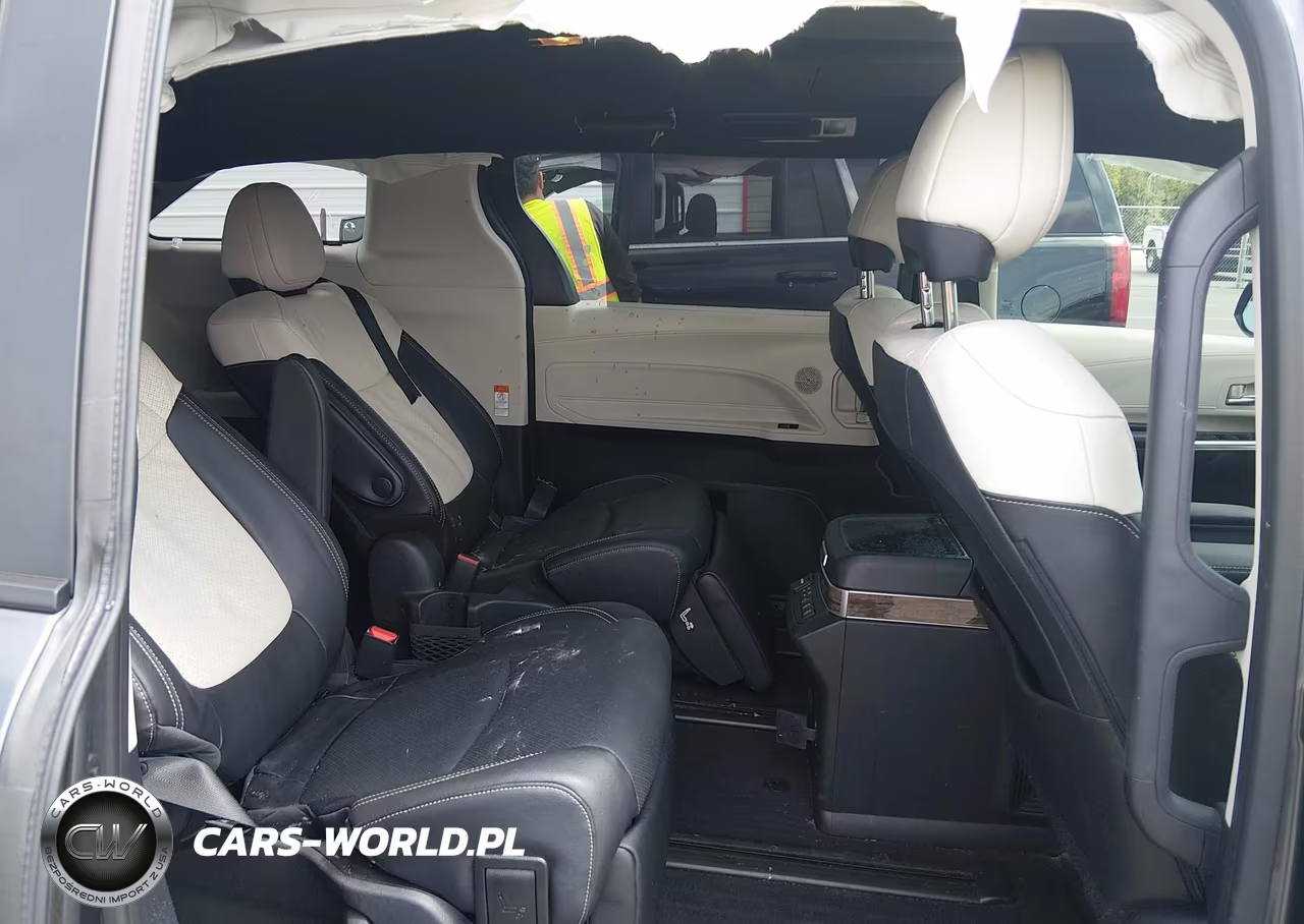 2025 Toyota Sienna Platinum VIN:5TDERKEC5SS239313 - 8