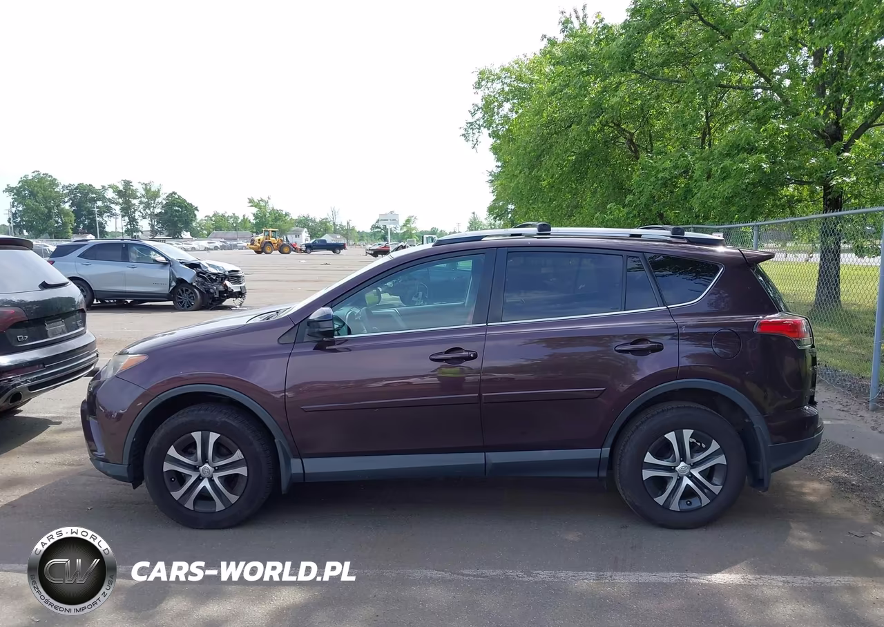 2018 Toyota Rav4 Le VIN:2T3BFREV8JW802762 - 14