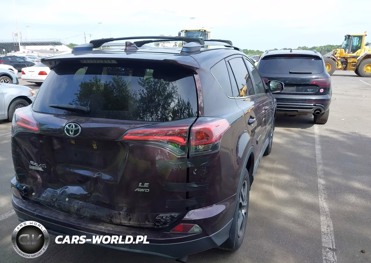 2018 Toyota Rav4 Le VIN:2T3BFREV8JW802762 - 4