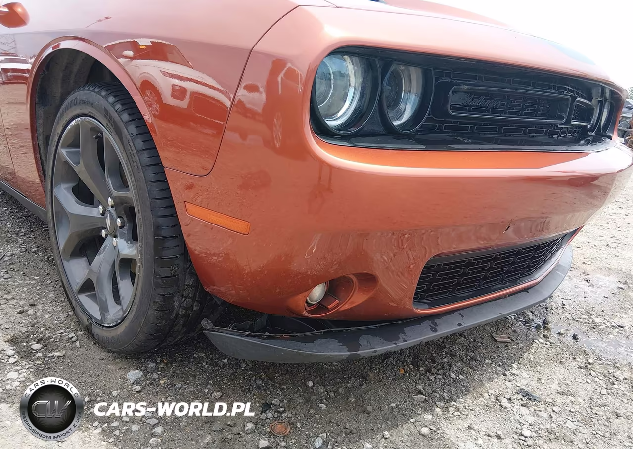 2020 Dodge Challenger Sxt VIN:2C3CDZAG5LH227156 - 6