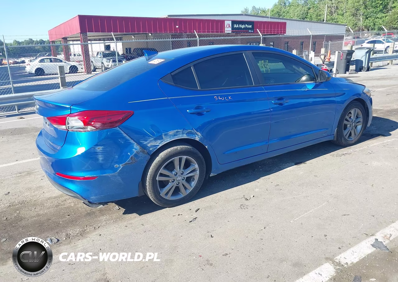 2017 Hyundai Elantra Se VIN:5NPD84LF7HH047753 - 4