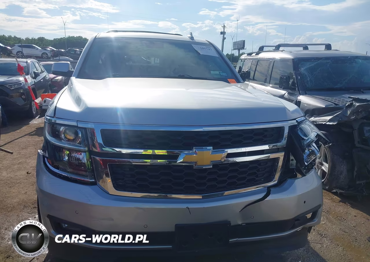 2019 Chevrolet Suburban Lt VIN:1GNSCHKC7KR105307 - 12