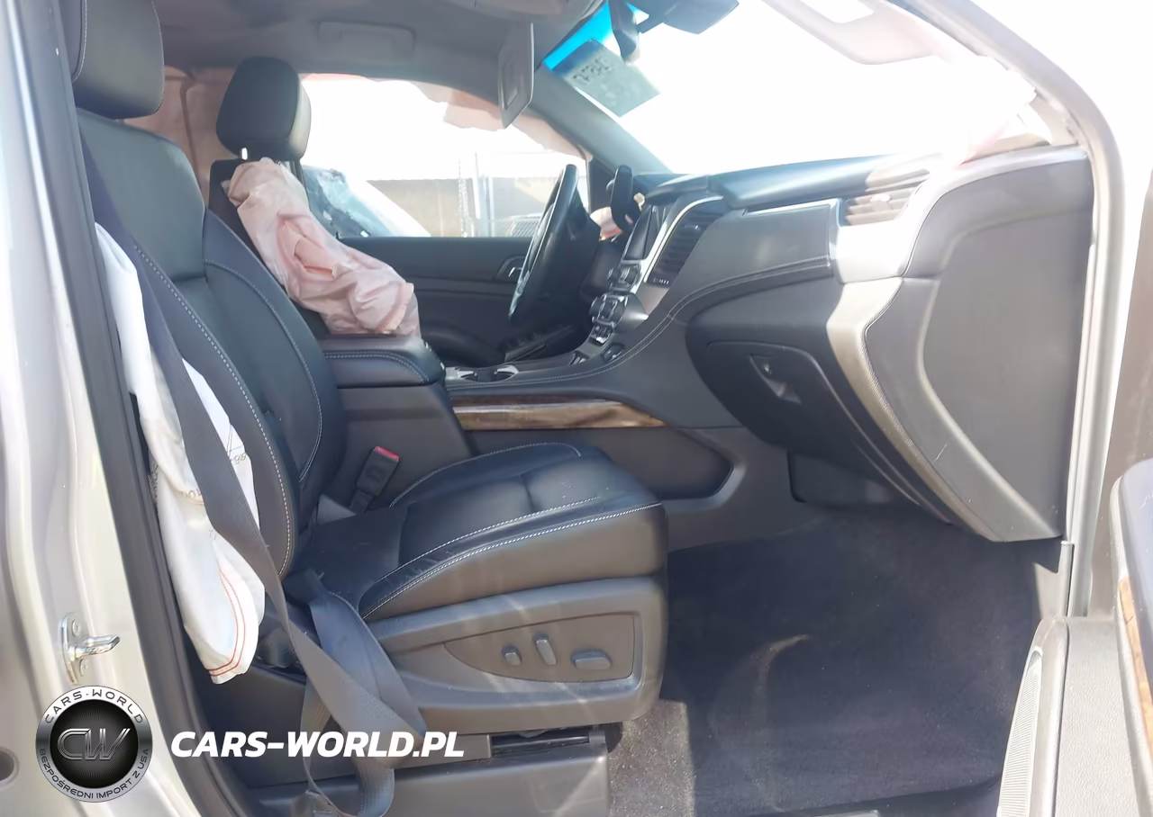 2019 Chevrolet Suburban Lt VIN:1GNSCHKC7KR105307 - 5
