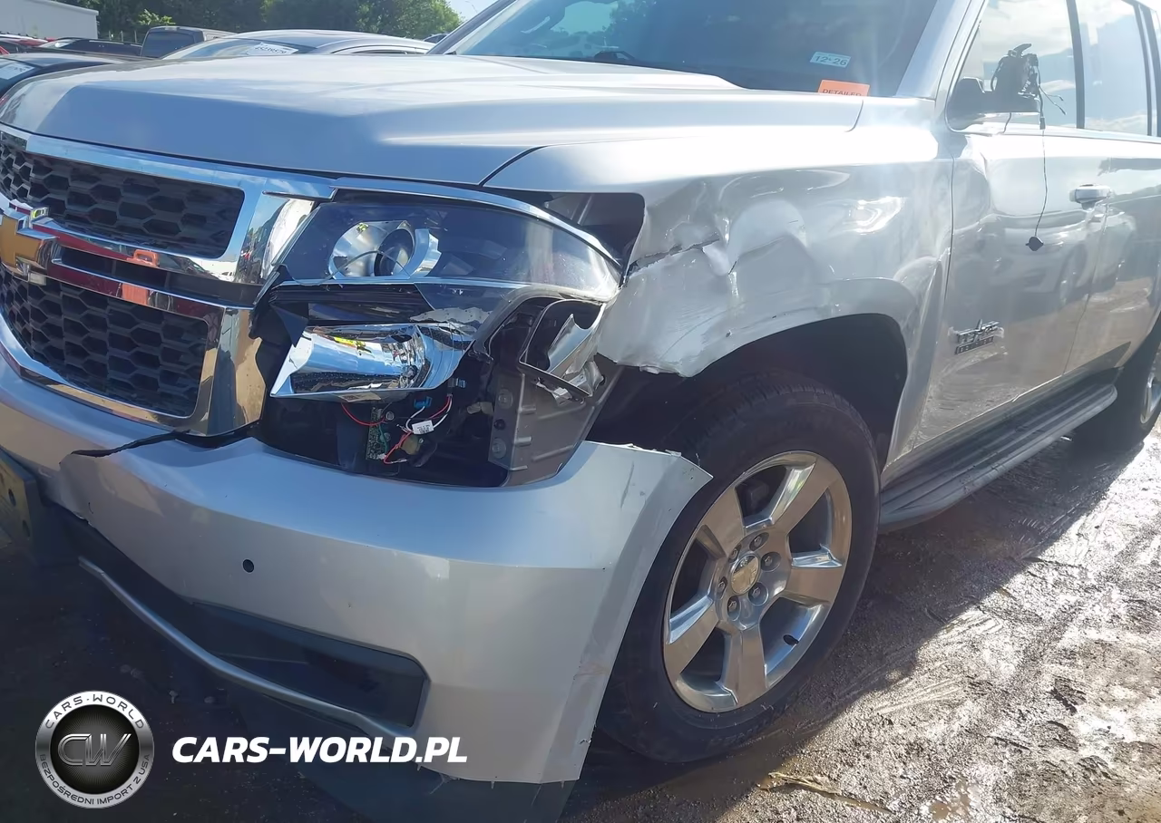 2019 Chevrolet Suburban Lt VIN:1GNSCHKC7KR105307 - 6