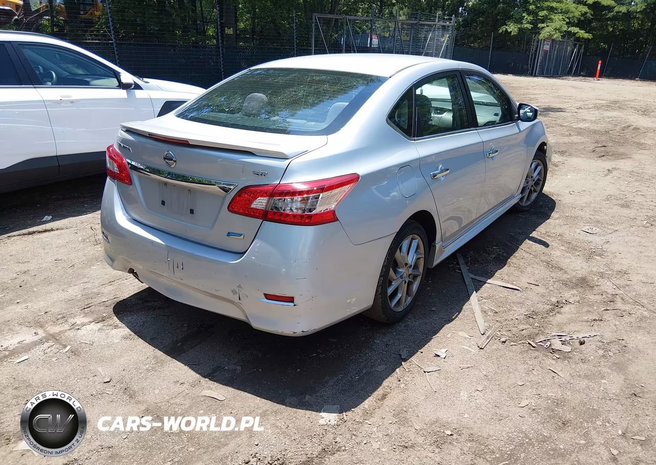 2014 Nissan Sentra Sr VIN:3N1AB7AP8EL640697 - 4