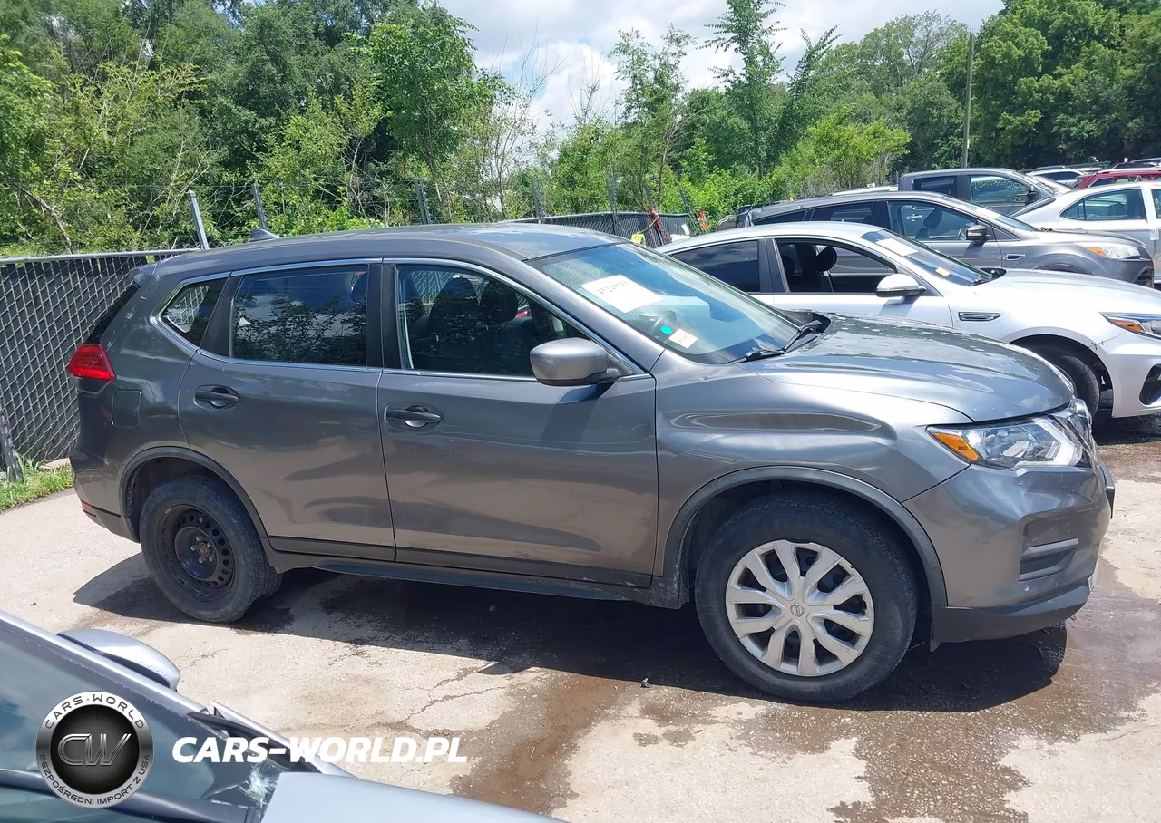 2017 Nissan Rogue S VIN:JN8AT2MV5HW262803 - 13