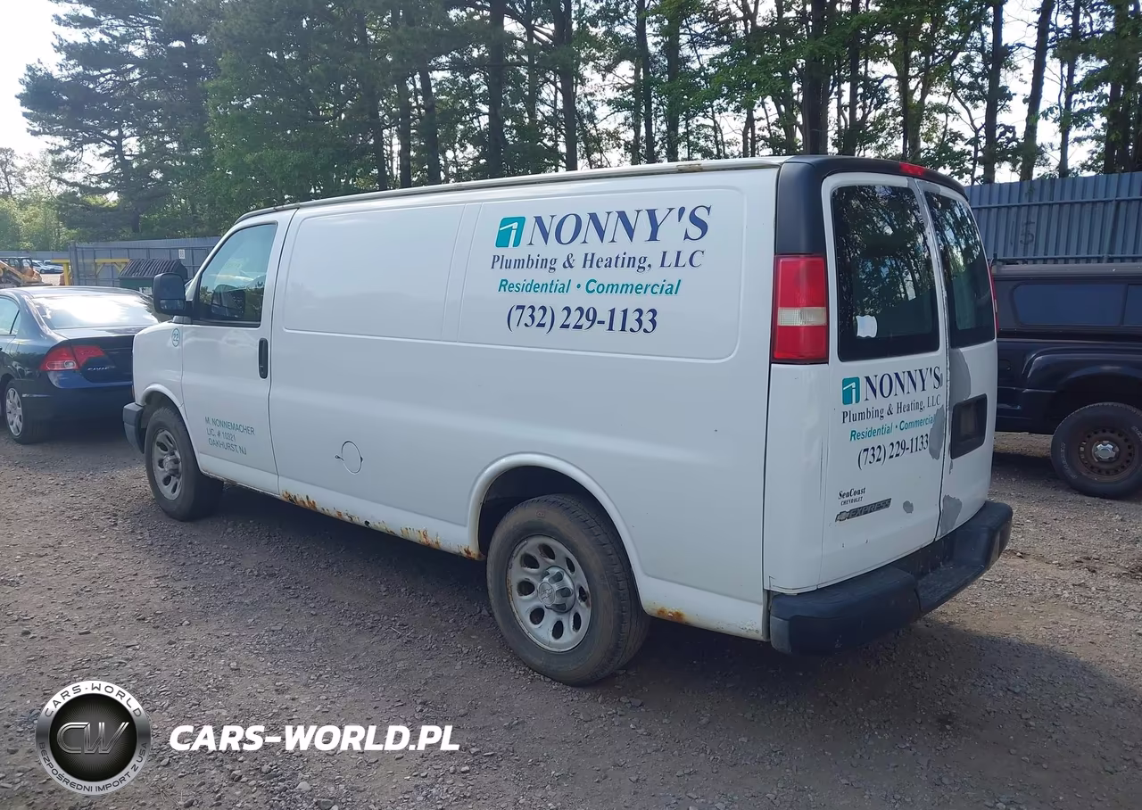 2009 Chevrolet Express 1500 Work Van VIN:1GCFG15X191101864 - 3