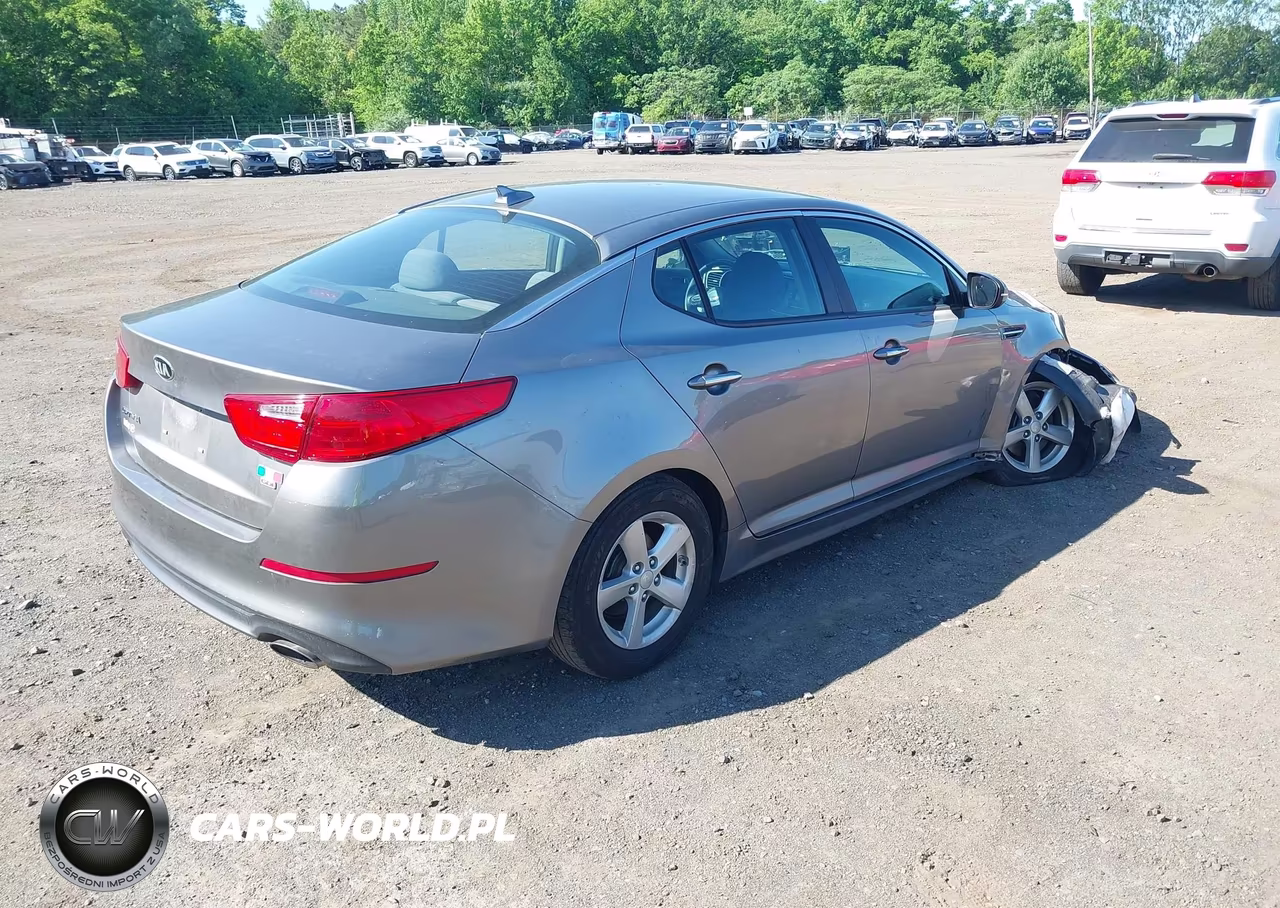 2015 Kia Optima Lx VIN:5XXGM4A78FG506012 - 4