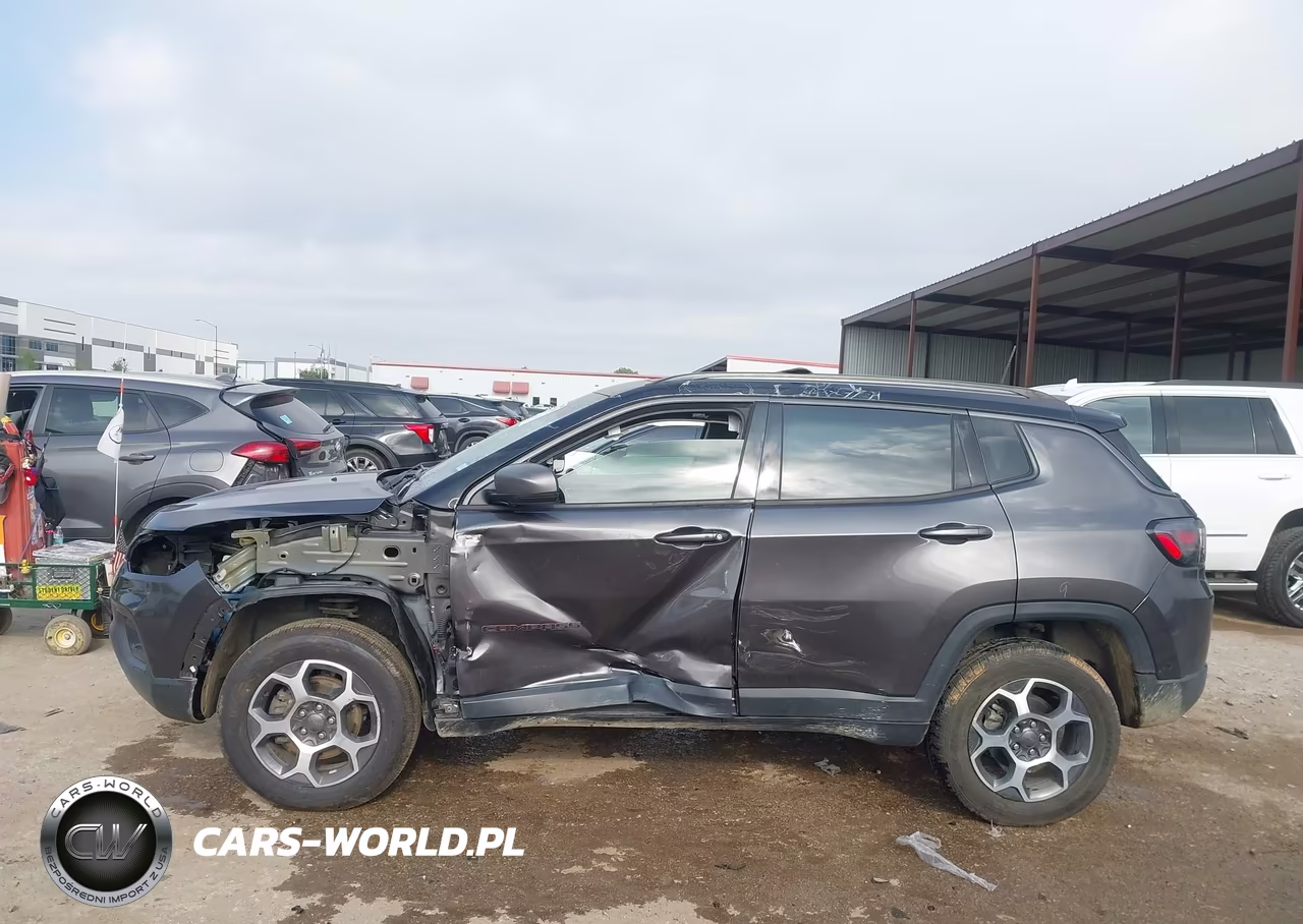 2022 Jeep Compass Trailhawk 4X4 VIN:3C4NJDDB8NT111735 - 14