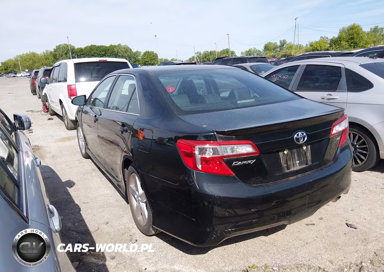 2014 Toyota Camry Se VIN:4T1BF1FK4EU436139 - 3
